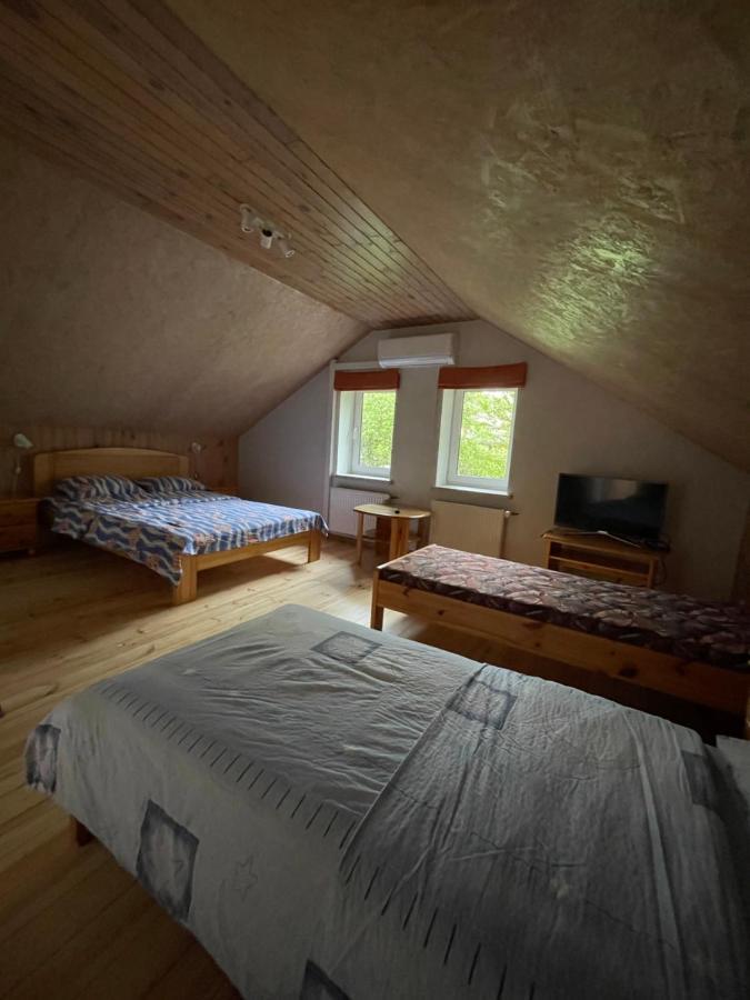 Pulkvedis Guest House Ventspils Bagian luar foto