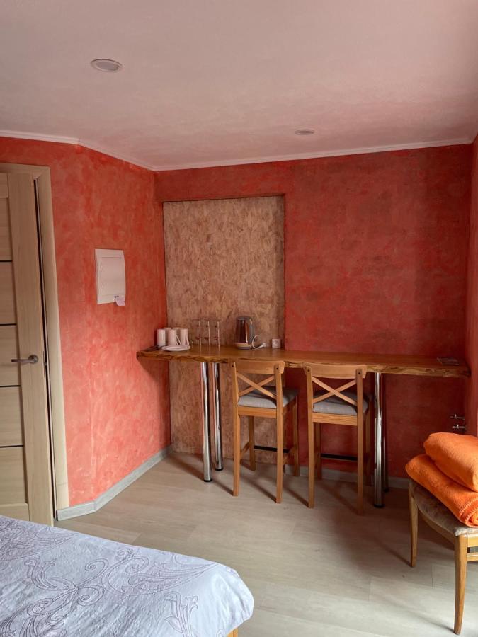 Pulkvedis Guest House Ventspils Bagian luar foto